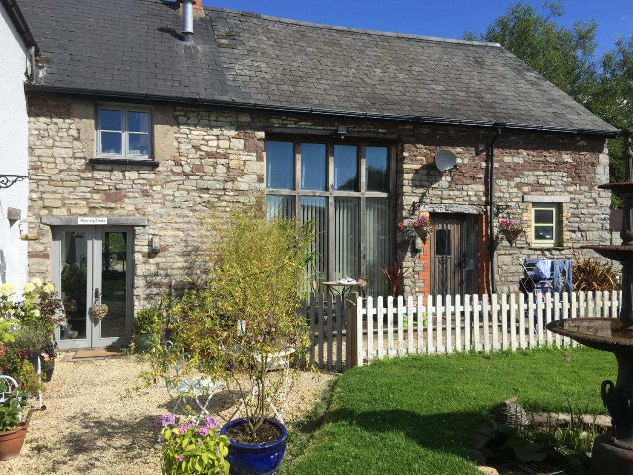 Y Cwt Bach Hotell Cardiff Eksteriør bilde