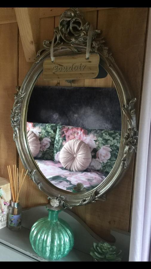 Y Cwt Bach Hotell Cardiff Eksteriør bilde